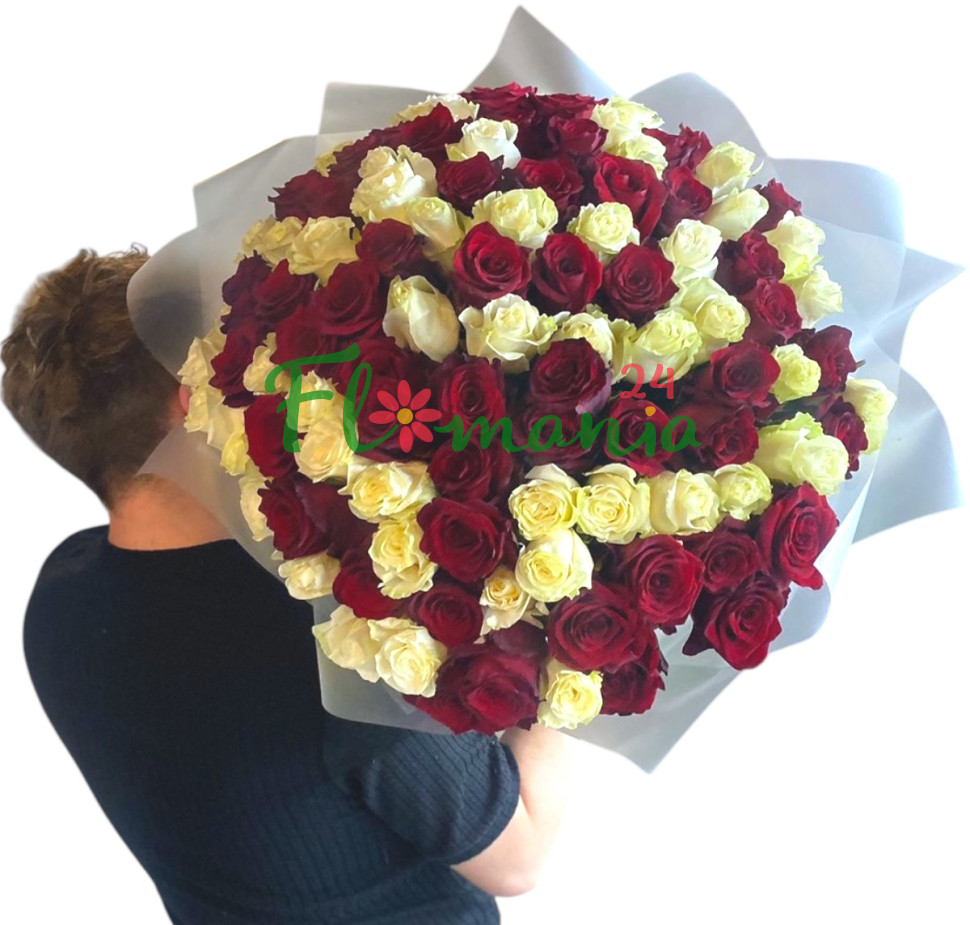 Букет из 101 красной и белой розы Love Sparks